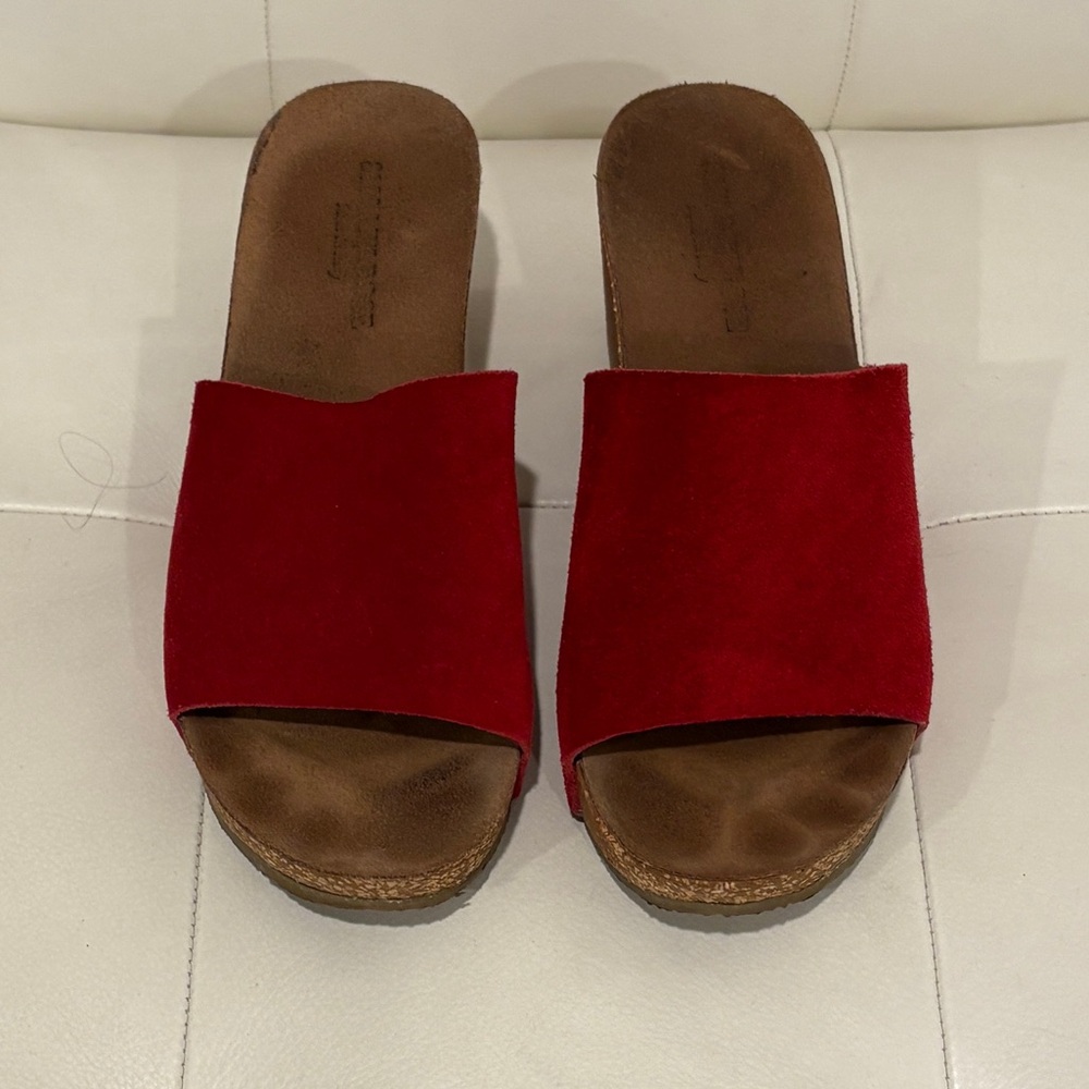8100 Melrose Fred Segal Red Suede Wedge Slide Sandals Size EU 37 - Picture 4 of 7
